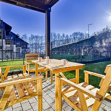 アパート Przy Wyciagu Mysliwska 1g By Royal Aparts カルパッチ